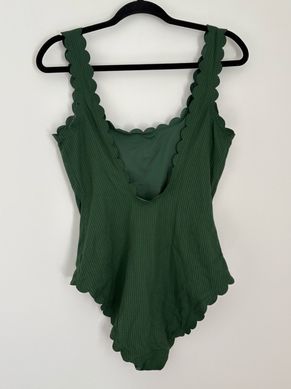 Aerie Waffled Scalloped One Piece Swimsuit Green Full Coverage Size Large - Picture 2 of 3